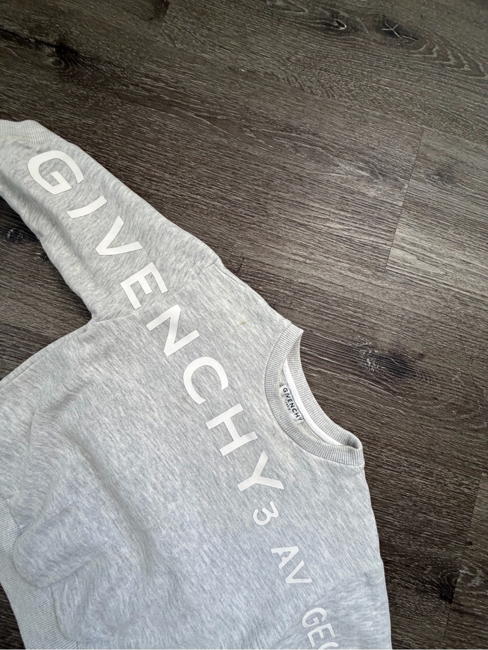 Givenchy Kids Light Grey Logo Crewneck Sweatshirt - Picture 6 of 6